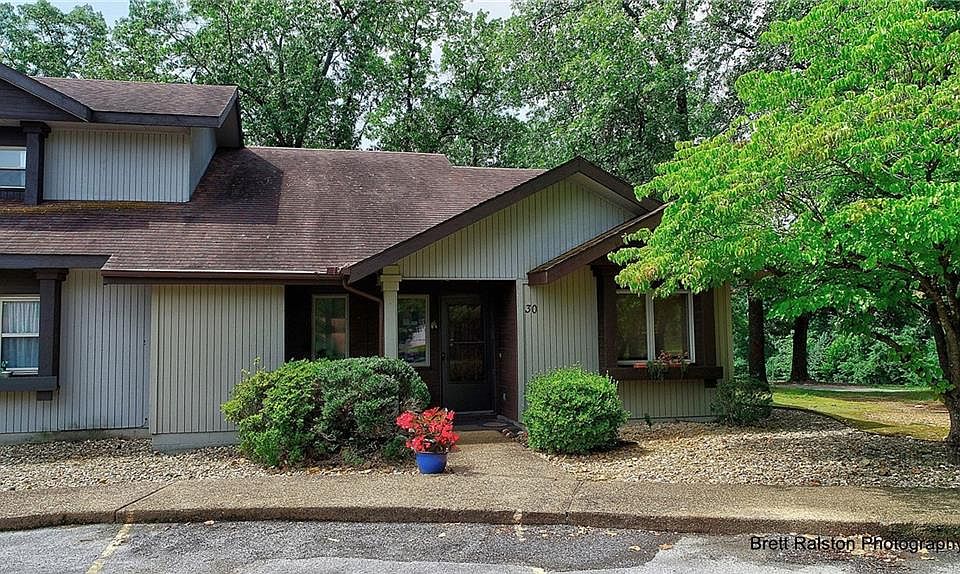 1st image of 30 Lunsford Ln