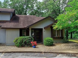 30 Lunsford Ln, Bella Vista, AR 72714