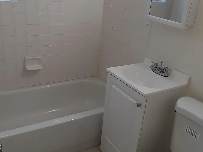 730 Brandywine St SE #302 — Photo 2