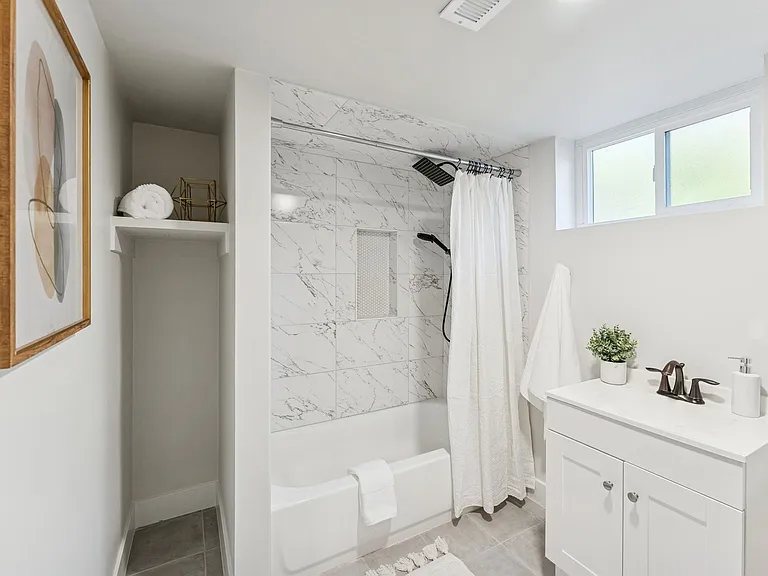 1023 E Millbert Ave — Photo 12