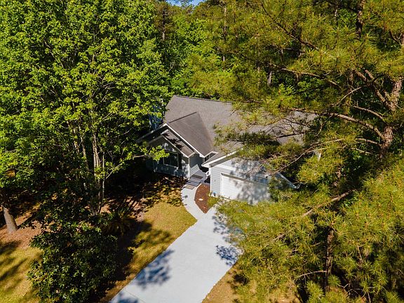4th image of 219 Windy Cir #0