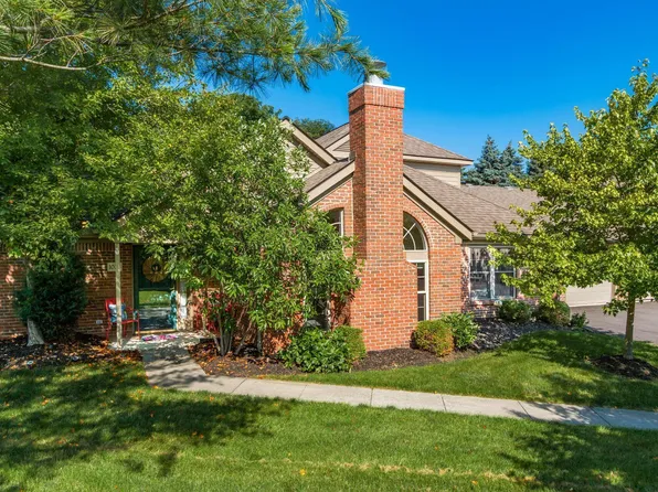 1025 Willow Bluff Dr, Columbus, OH 43235