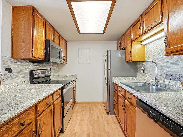 931 S Zeno Way #103 — Photo 10