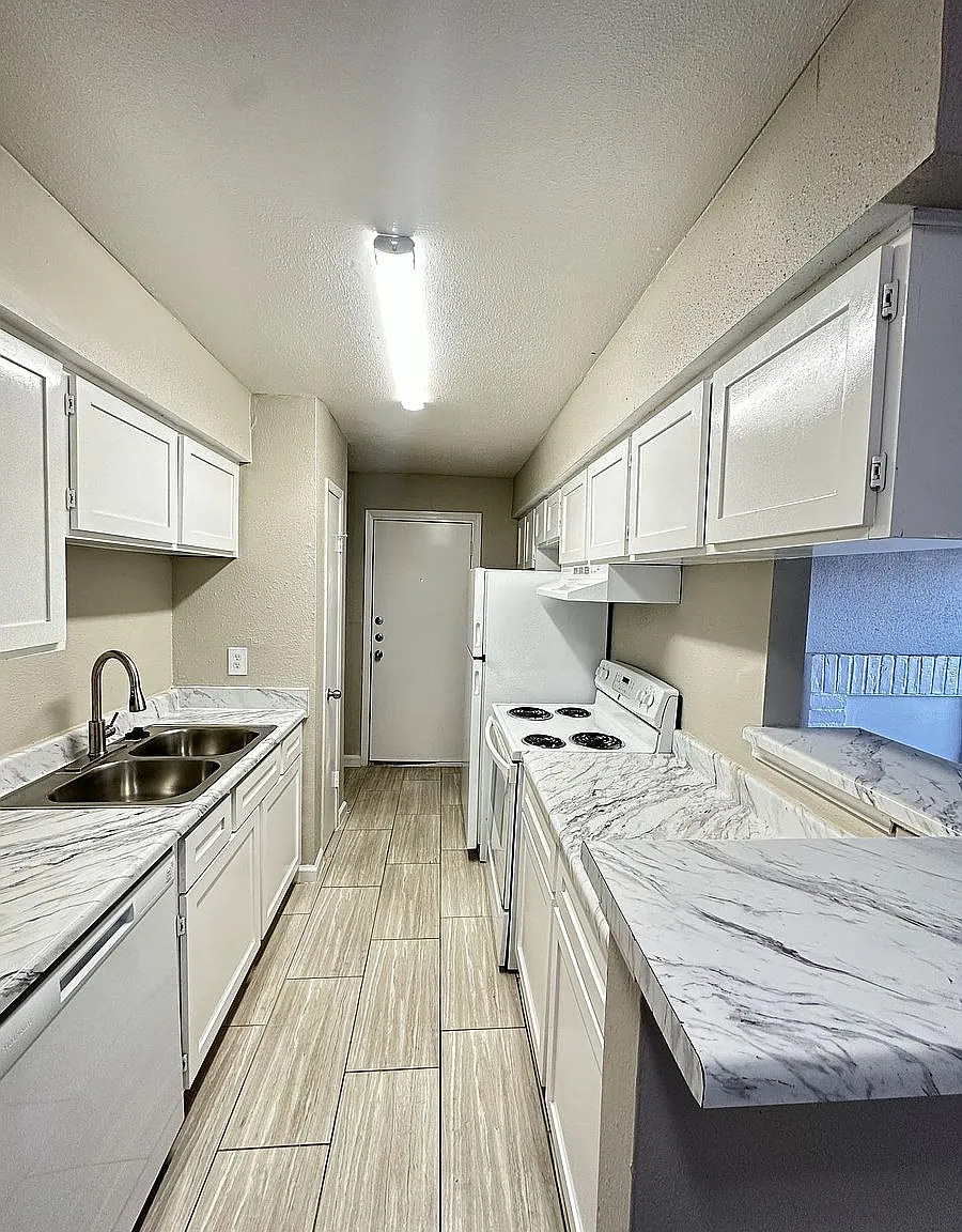 Serena Village 2 Apartments — Photo 1