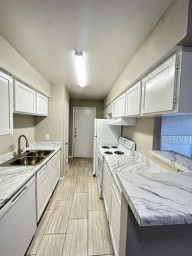 Serena Forest Apartments Photo 1
