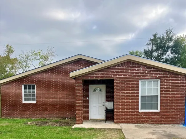 6206 Iron Rock St, Houston, TX 77087