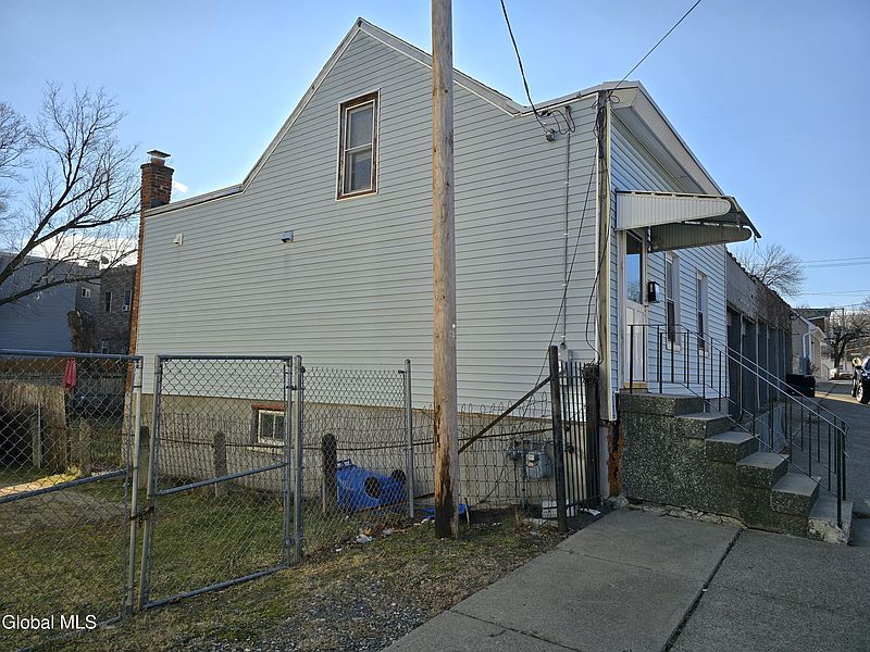 2nd image of 38 Sloan Street