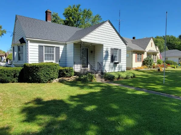 2028 E Coolspring Ave, Trail Creek, IN 46360