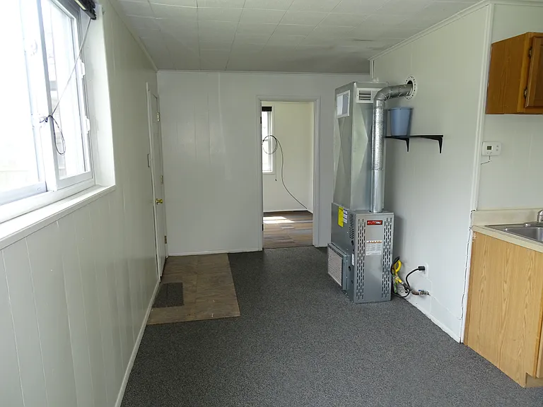 518 E Chicago Blvd #3 — Photo 4