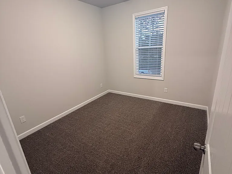 2025 Folkstone Woods Ln — Photo 30