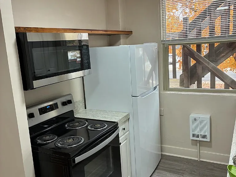 209 N Elliott St #1 — Photo 7