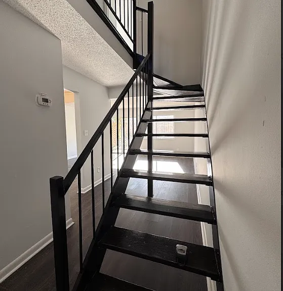 220 Elizabeth St #E8 — Photo 12