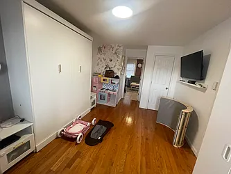 Rented by Metropolis International Realty Inc.