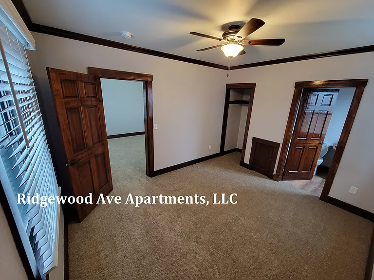 400 Ridgewood Ave #1 — Photo 20