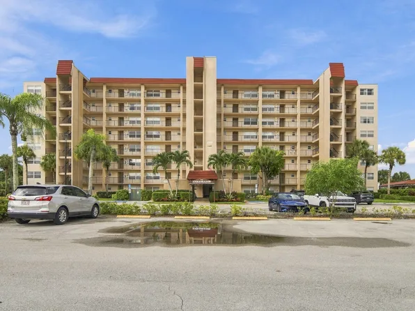 3465 Via Poinciana #405, Lake Worth, FL 33467