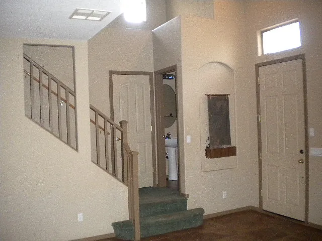 Staircase & Powder Room 06172014