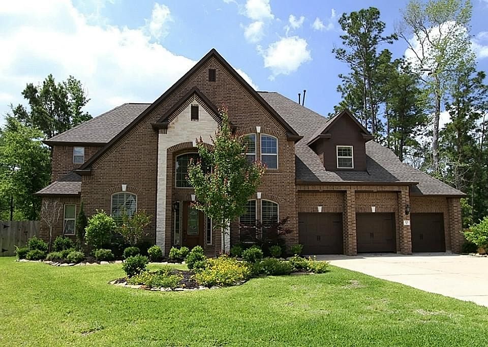 Great Curb appeal!