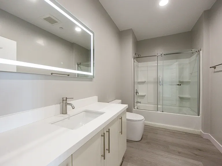 Taj Estates of Franklin — Photo 11