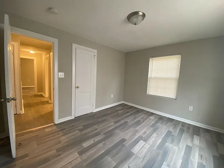 4111 Glory St — Photo 23