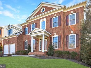 18360 Mid Ocean Pl, Leesburg, VA 20176