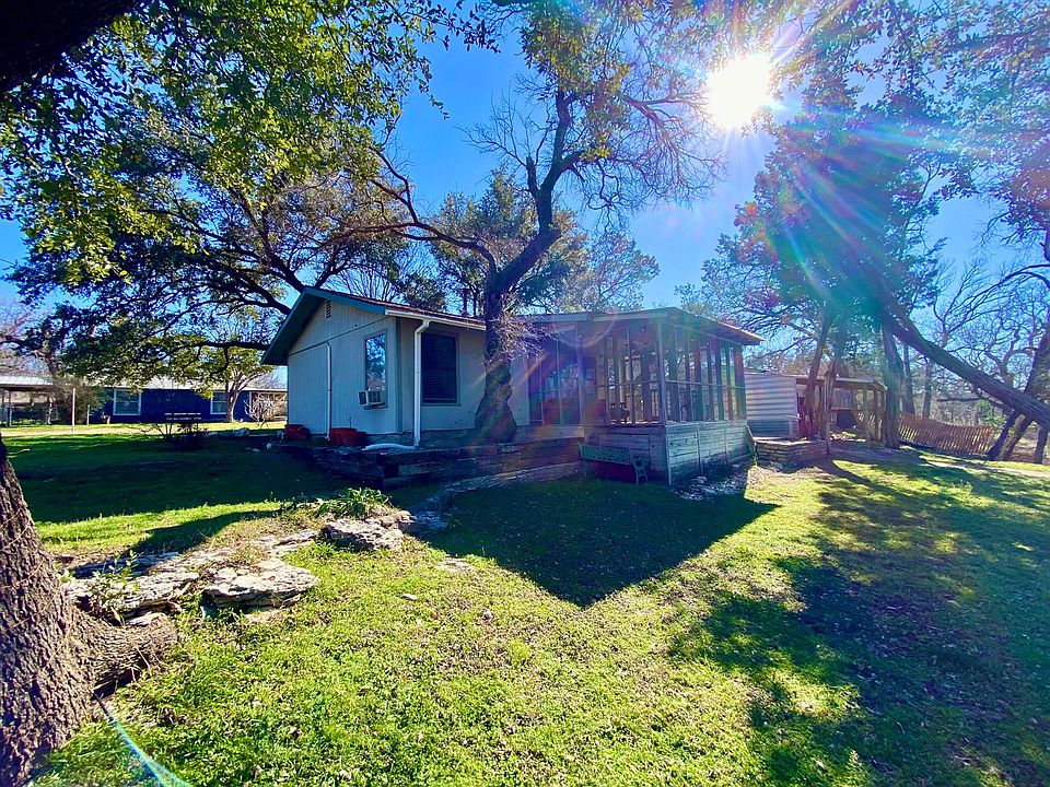 304 Paluxy St B, Glen Rose, TX 76043 Zillow