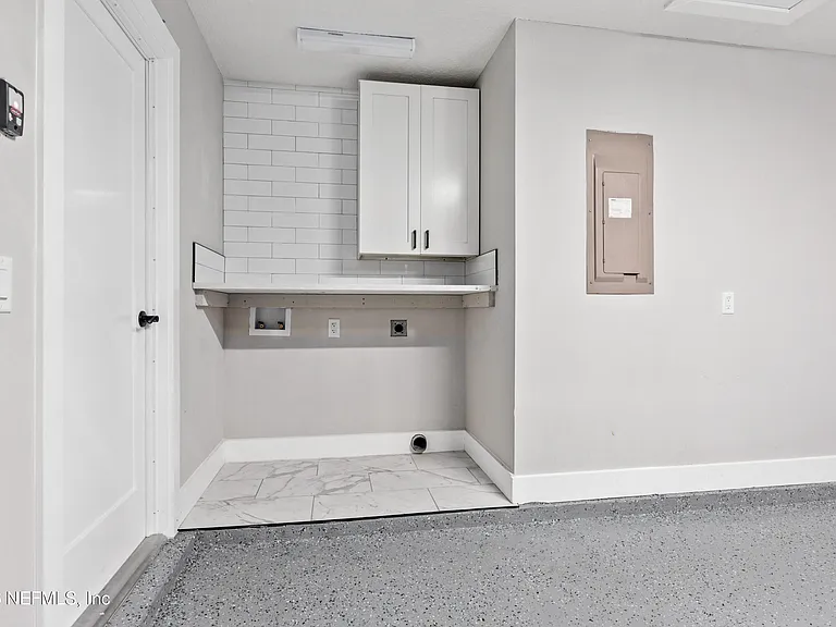 401 Pheasant Run — Photo 20