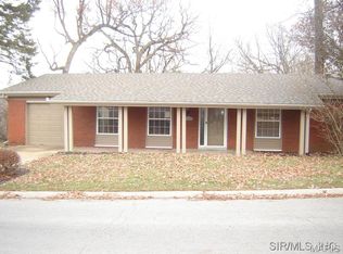 204 Highridge Dr, Belleville, IL 62223