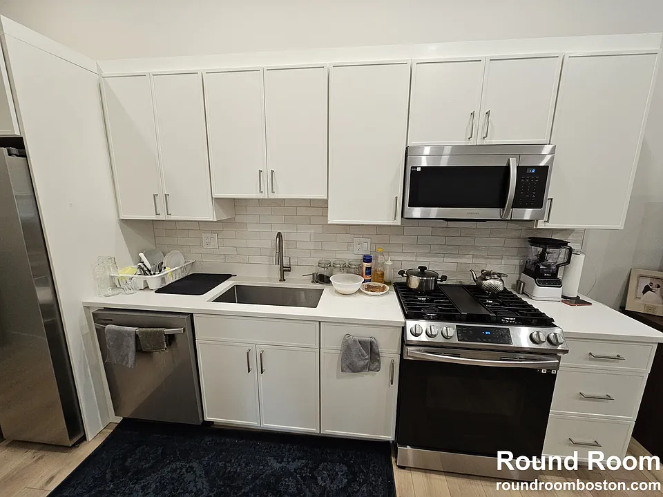 9 Everett St #2