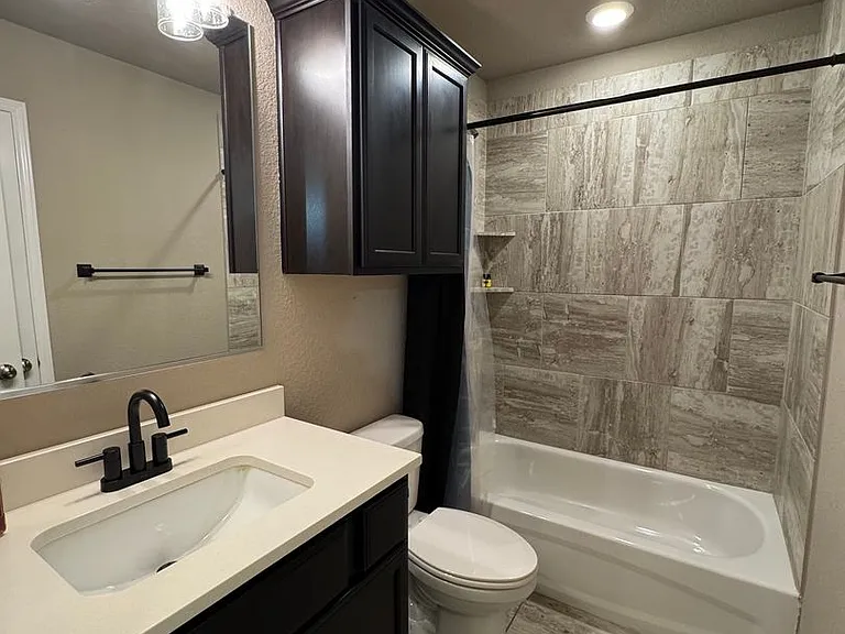 3012 Samson Dr — Photo 3