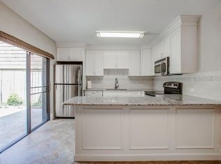 204 2nd Ct, Palm Beach Gardens, FL 33410