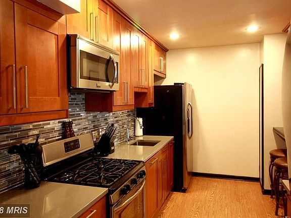 Kitchen Stainless Applicances