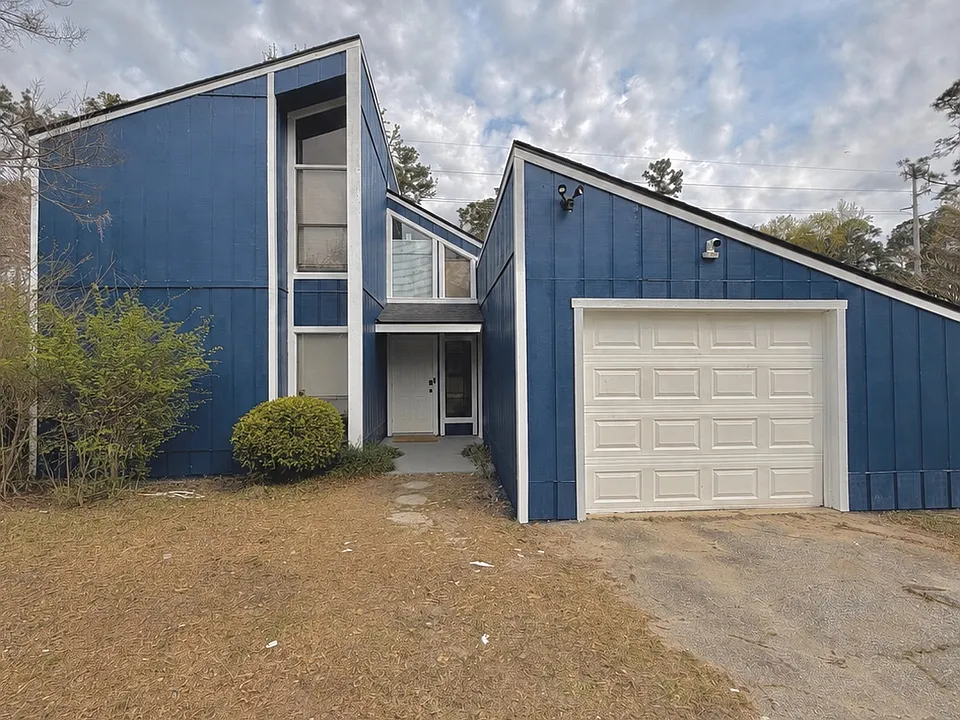2004 Fawnridge Rd