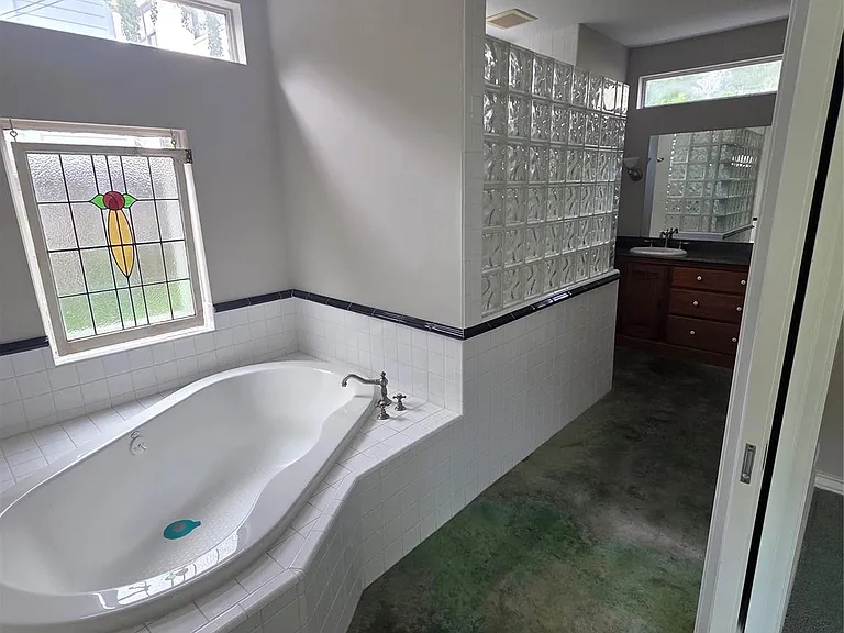 4531 Palmetto St — Photo 7