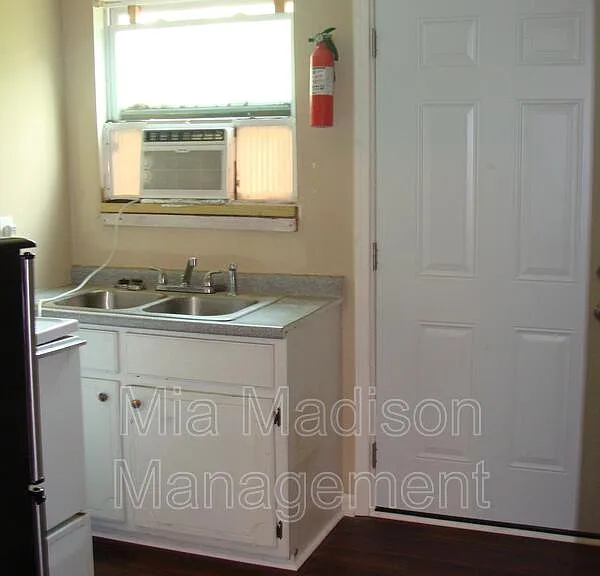 248 Ferrill St — Photo 4