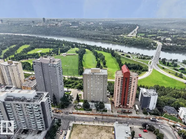 12303 Jasper Ave NW #602, Edmonton, AB T5N 3K7
