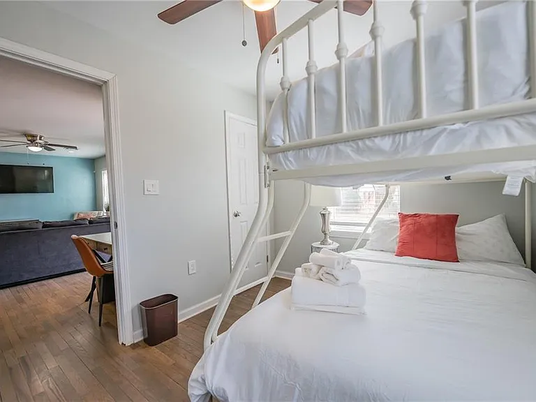 1181 Fenwood St SW — Photo 17