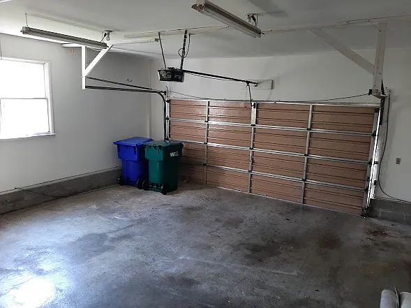 107 Hillwood Dr — Photo 16