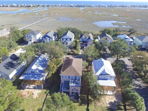 59 Windy Ln, Pawleys Island, SC 29585