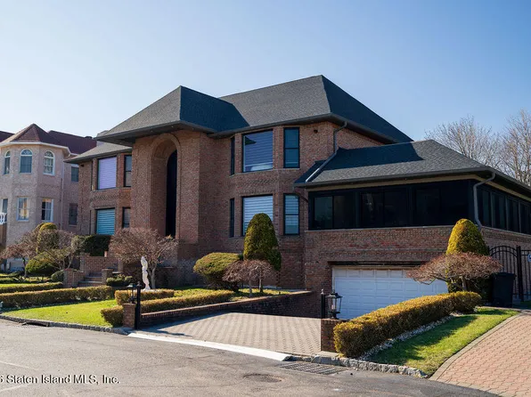5 Nicolosi Dr, Staten Island, NY 10312