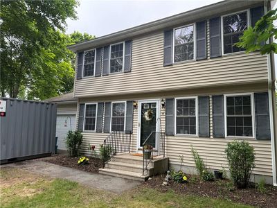 17 Chester Ave, Warwick, RI, 02889