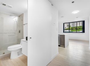 540 Brickell Key Dr APT 400, Miami, FL 33131