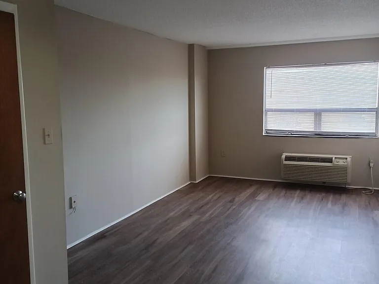 4700 Westgrove St #801 — Photo 3
