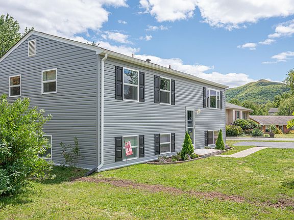 2nd image of 2224 Irish Cir
