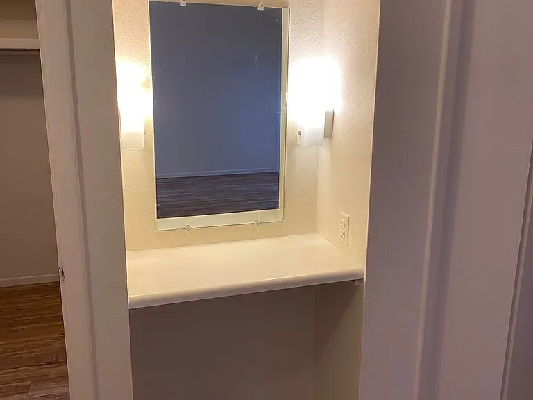 124 Harvard Dr SE — Photo 12