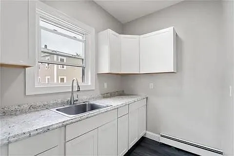 132 Railroad St — Photo 9