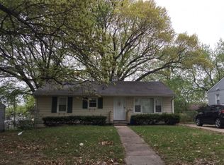9002 Central St, Kansas City, MO 64114
