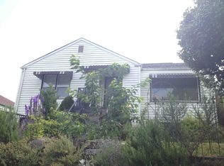 9420 5th Ave NE, Seattle, WA 98115