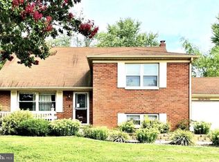 5813 Channing Rd, Springfield, VA 22150