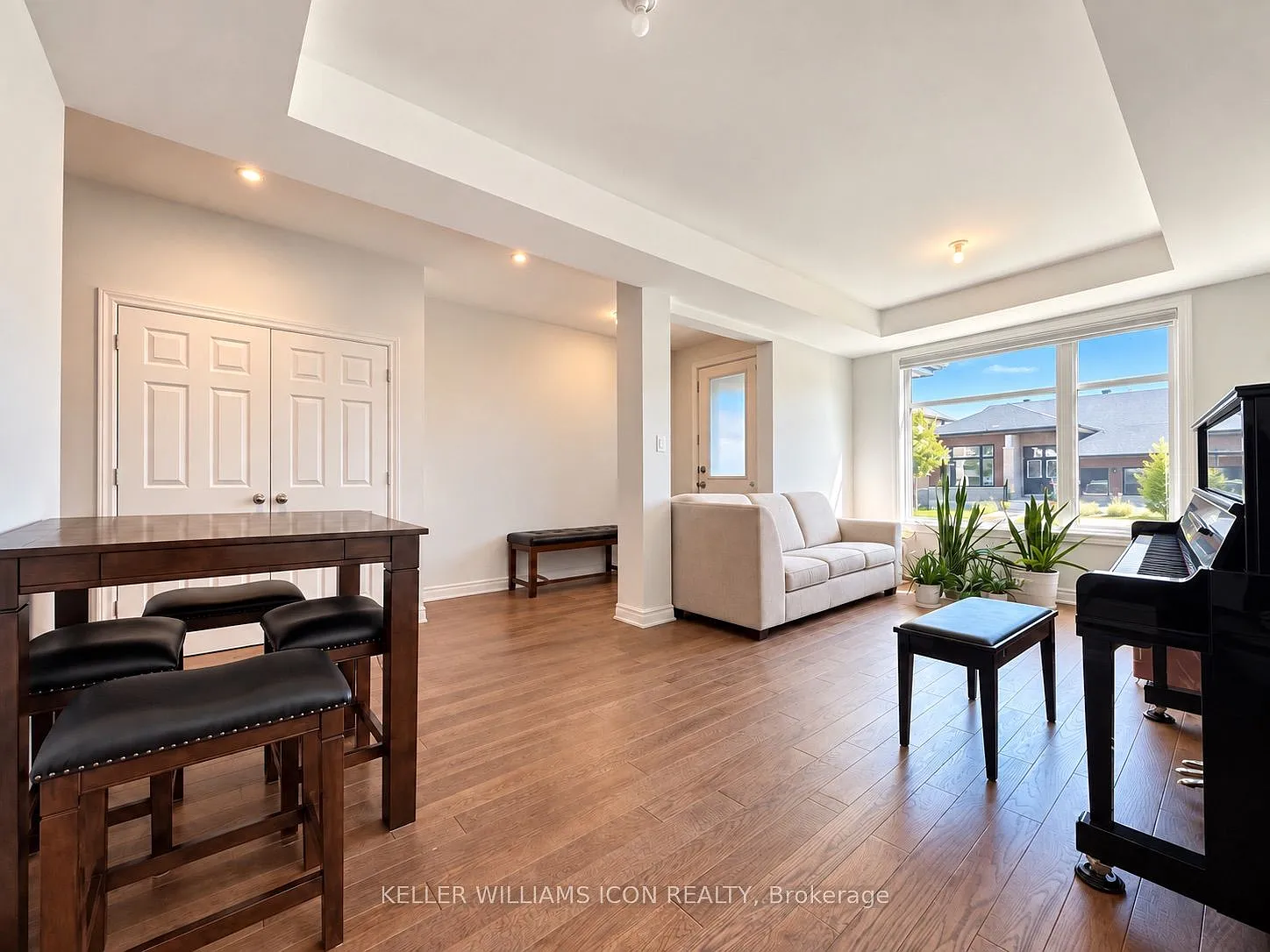 4 bed, $4,500 — Photo 3
