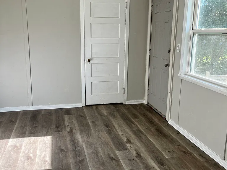 666 Sannoner Ave — Photo 2